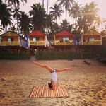 @instagram: #goa #southgoa #palolem #palolembeach #india #poledance #beach #beachpoledance #morning #morningstretching #beautyofnature????????
