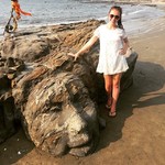 @instagram: #лицошивы #вскале #вагатор #гоа  #???? Существует много легенд о том, как появилось на пляже Лицо Будды. Но самая правдивая из них про скульптора из Италии по имени Антонио Кароли, который всю свою жизнь придерживается идей хиппи.
В 70-е годы прошлого век