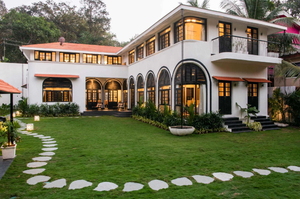 Villas in Assagao: Villa Forest View