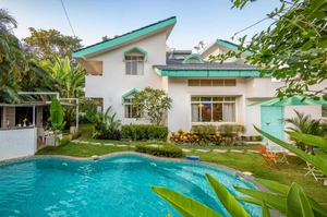Villas in Assagao: Villa Rosewoods